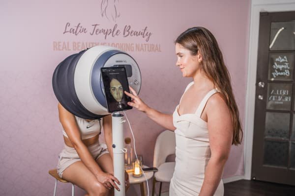 Facial Consultation (Observ 520X)